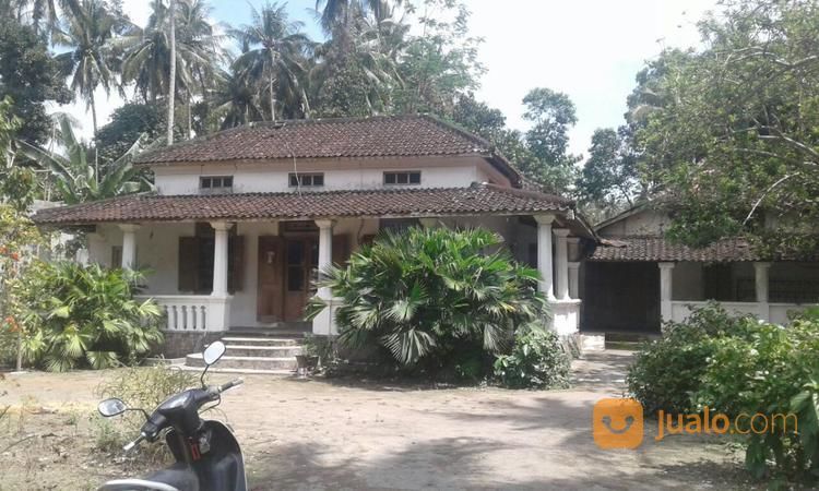  Rumah  Jaman Belanda Dipinggir  Jalan  Raya Kota Blitar Kab 