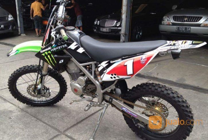  MOTOR  Trail Kawasaki Klx  150  CC  Kab Bekasi Jualo