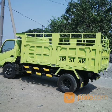 Hino Dutro 130 HD Indomobil Surabaya  Kab Sidoarjo Jualo