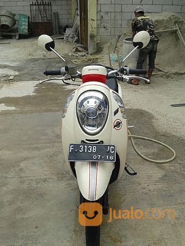 Honda Scoopy Putih MULUS Thn 2013 Bln 7 Plat  F  Bogor  Kab 