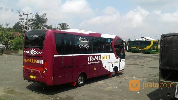 Sewa Mobil Wisata Medium Bus (27-35 Seat) Murah Dan Berkualitas Di Jakarta. Kunjungi Nemob.Id