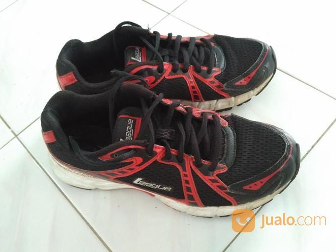 sepatu sport running original