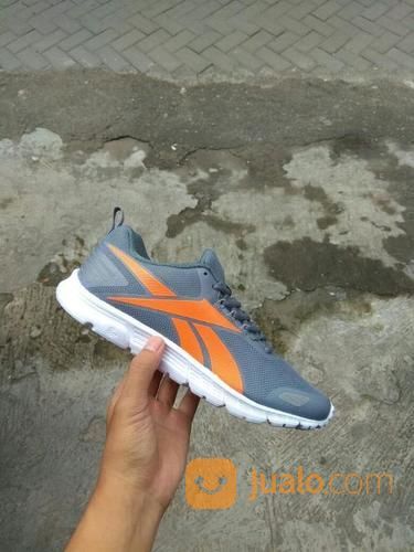 sepatu running reebok original
