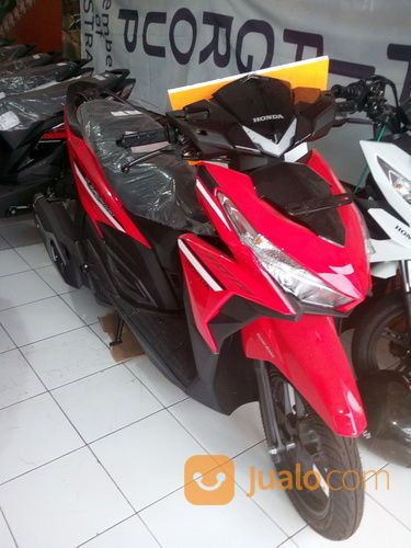 Honda Vario  125  CBS ISS  2018  New Depok Jualo