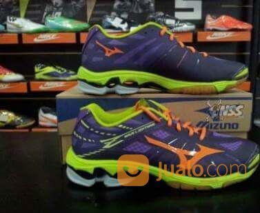 distributor sepatu mizuno original