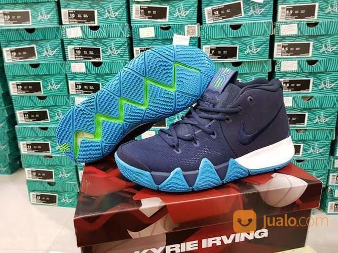 sepatu basket kyrie 4