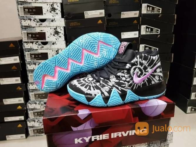 sepatu basket nike kyrie 4