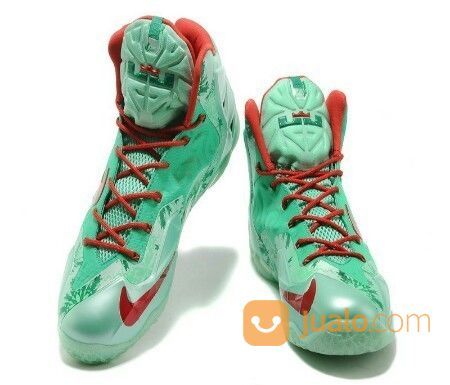 harga lebron 11