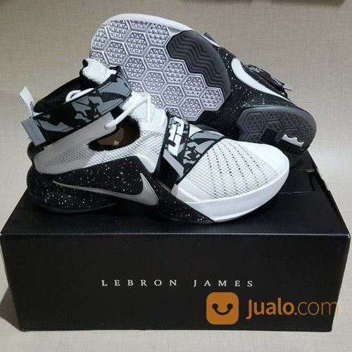 sepatu basket nike lebron