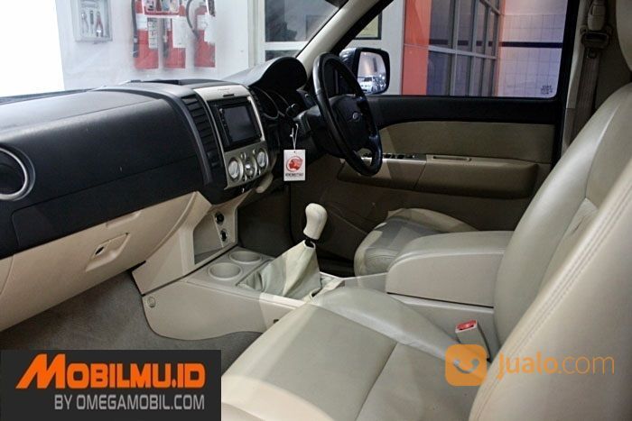  FORD  NEW EVEREST  2 5 XLT MT JOK KULIT 2010 Bandung  Jualo