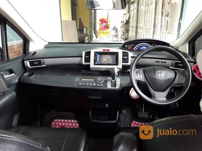 Honda Freed E PSD 2015/14 AT Km30rbuan Plat B Tgn1 Pajak Baru