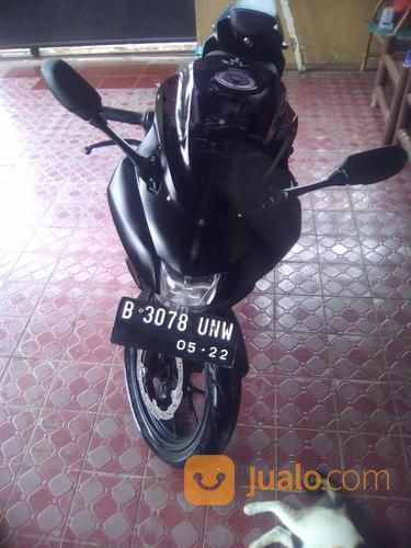 SUZUKI GSX R150 2017 Hitam Macho