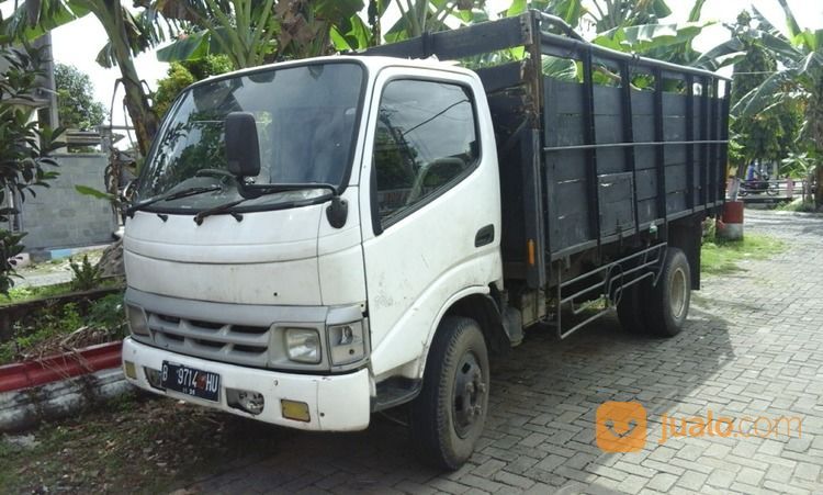  Truk  Toyota Dyna  Th 2005 Semarang Jualo