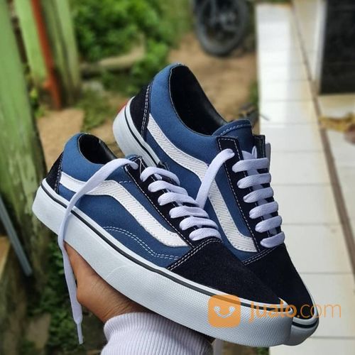 vans original store