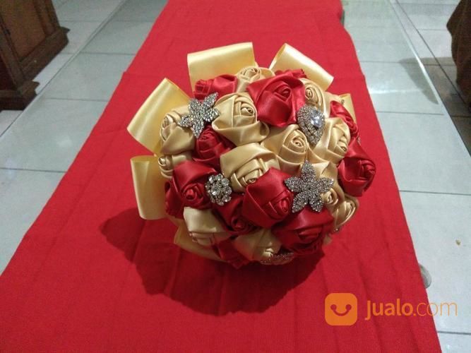Buket Bunga Kado Pengantin, Graduation, Ulang Tahun, Wisuda, Wedding di