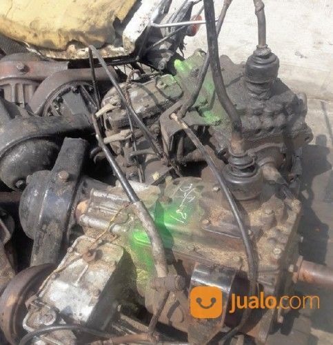Transmisi 5 Speed ( 4 Maju ) 4x4 Toyota Land Cruiser. FJ40/BJ40