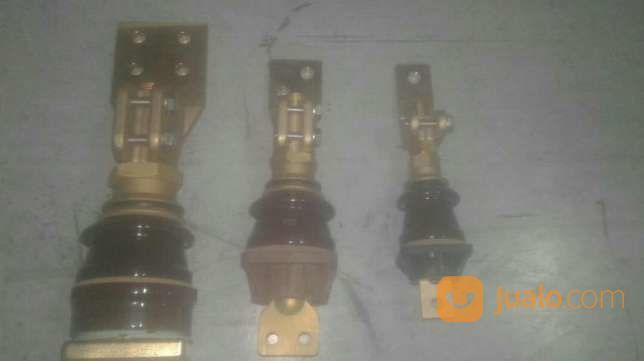 Bushing Keramik / Isolator Trafo 630A Merk Elkom