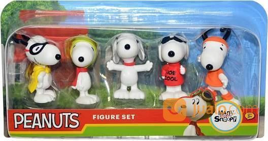 snoopy action figure