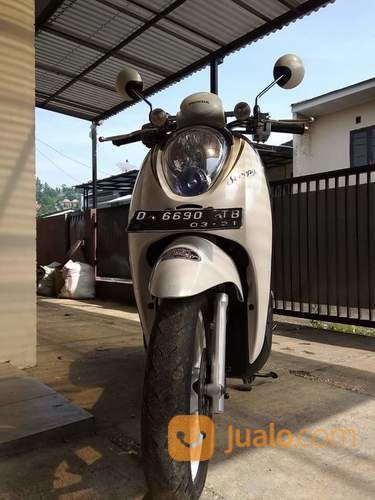 Honda Scoopy NC11C1C AT Tahun 2011