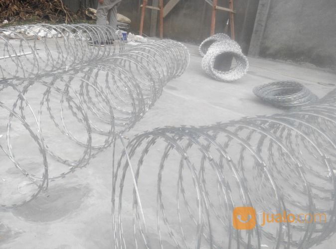 Razor Wire Kawat Duri Silet Type Bto 30 Double