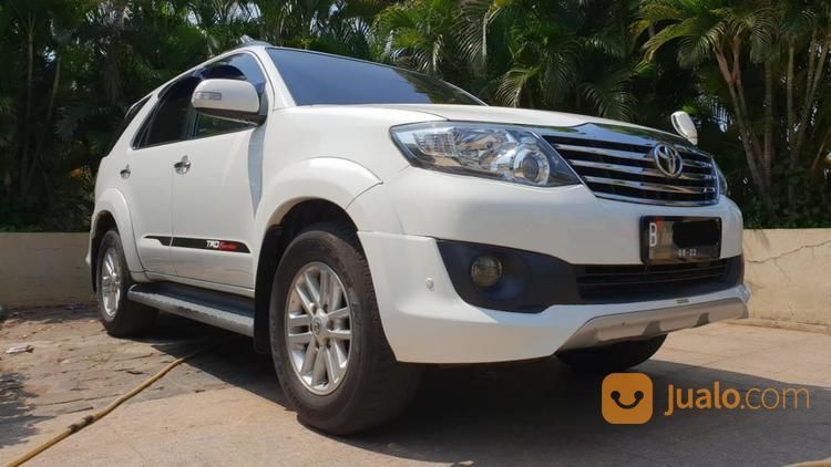 Toyota Grand Fortuner  2 7 G Lux TRD Sportivo Bensin AT 