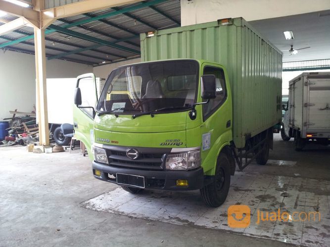 Hino Dutro Box Long Chasis Sasis 4 Ban  Engkel  2013 Kab 