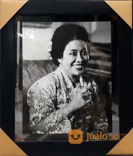 Foto Jadul Ibu Fatmawati Soekarno Tahun 1967 Langka Kolektor Item FWT001