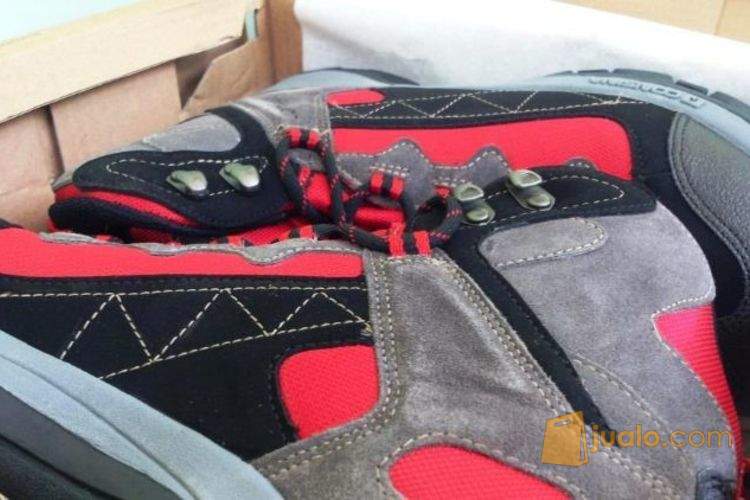 Sepatu Consina Tower Trek (DISKON)