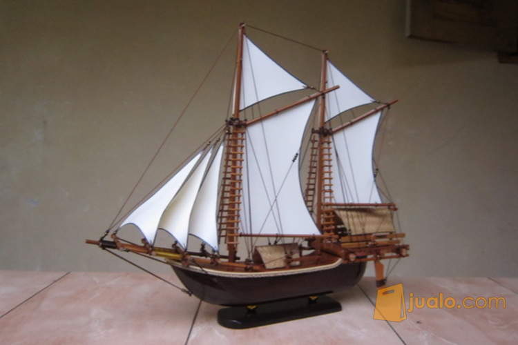  Miniatur Kapal  Pinisi Souvenir Unik dan Murah Eksklusif 