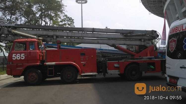 Rental Sky Lift | Mobile Crane Lift Untuk PJU Di Bekasi Jakarta