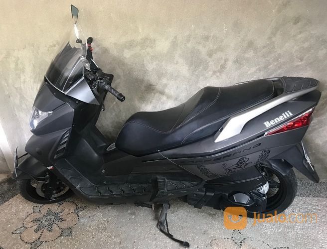 Koleksi PRIBADI, BENELLI Zafferano 250cc EFI ABS, Bukan ...