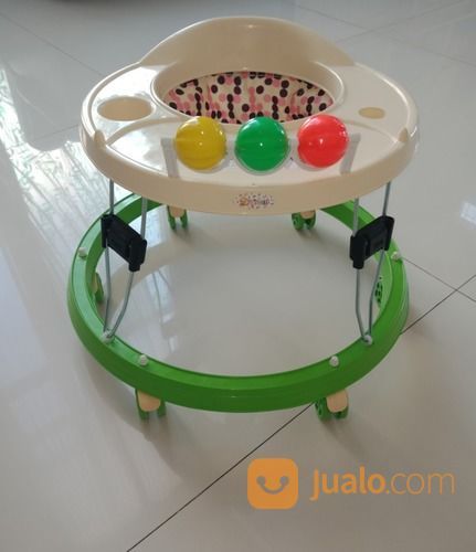 harga baby walker second