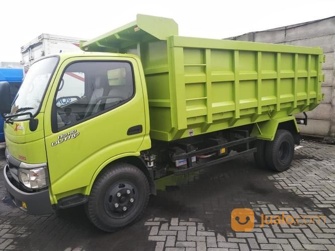 TRUCK HINO  Dutro  130 HD 6 4 Surabaya Jualo