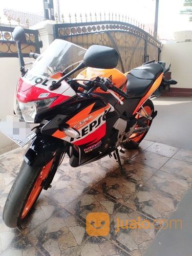 Honda CBR 150R CBU 2013