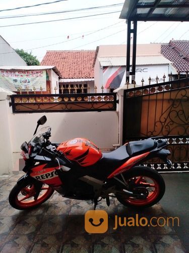 Honda CBR 150R CBU 2013