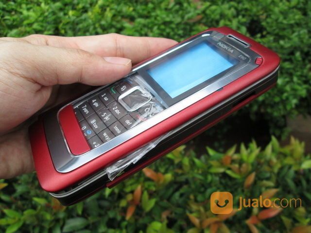 harga nokia e90