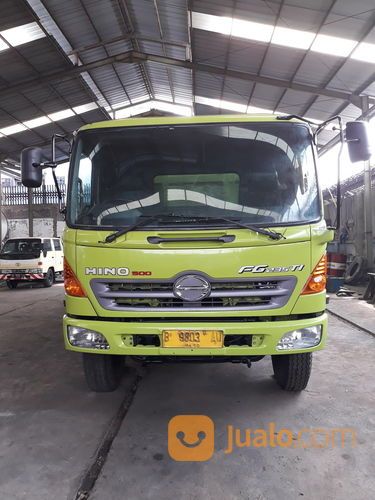 Hino FG235JP Truck Bak Jakarta  Timur Jualo