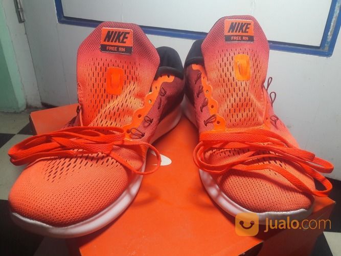 nike total crimson