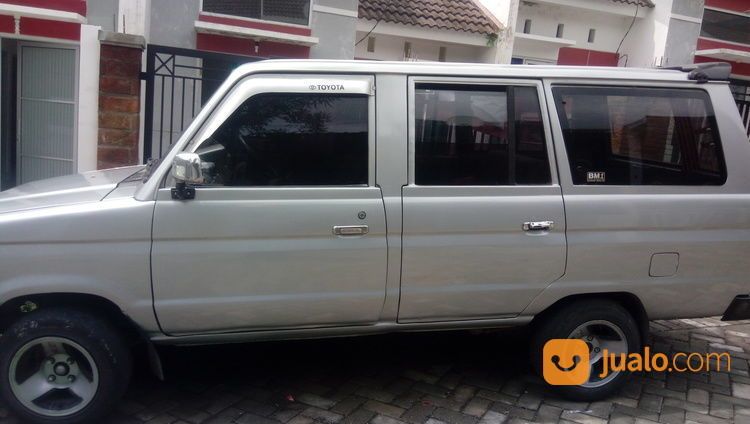  Jual  Beli  Mobil  Toyota Bekas  di Kab  Jember Jualo