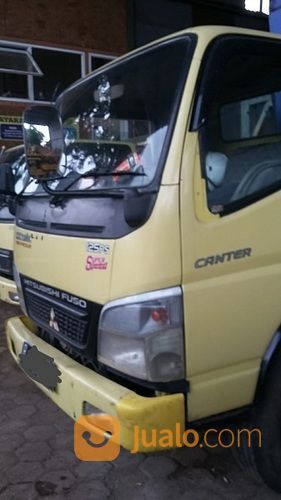  Truck  Crane  Mitsubishi Colt Diesel 125 PS Tahun 2009 