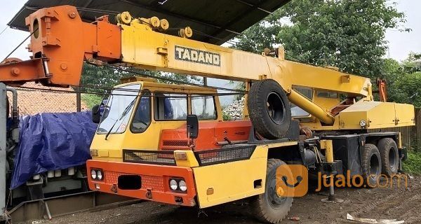 Mobile Crane Tadano Model TL200 Kapasitas 20 Ton