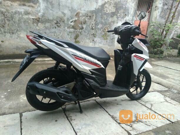  Motor  Bekas  Honda Vario  125  Esp CBS Putih Merah Tahun  