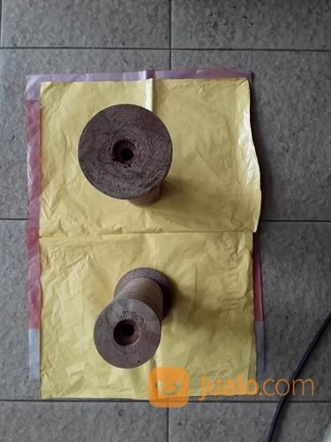 Cones Kayu Bulat