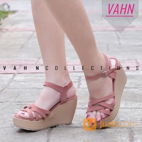 sandal wedges wanita