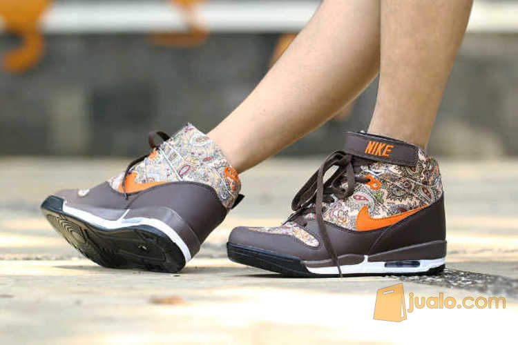 Sepatu nike wedges best sale