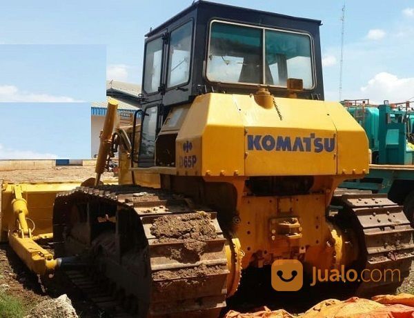 Bulldozer Komatsu D65P-11 Tahun 2008