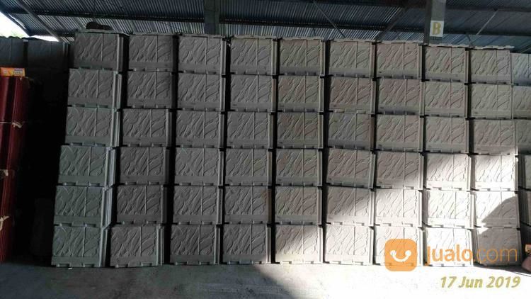 Genteng Beton ARCON Type PLATO (Motif Batu)