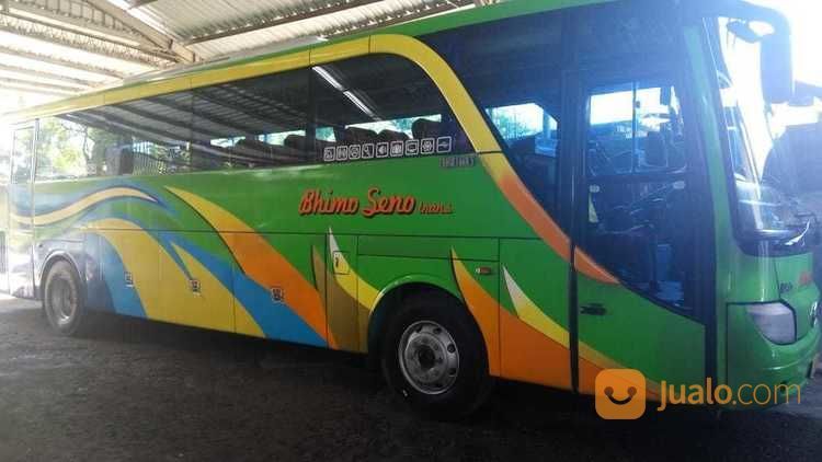 Bus Hino RKZ Tahun 2007