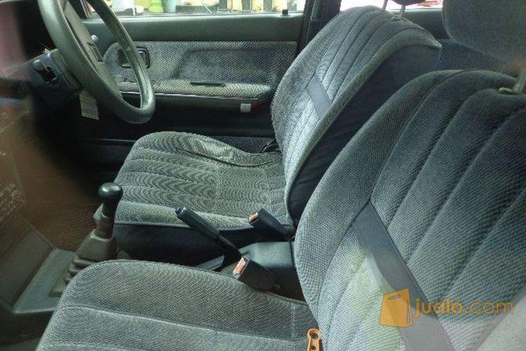 Mazda trendy 323 xgs 1989 elite