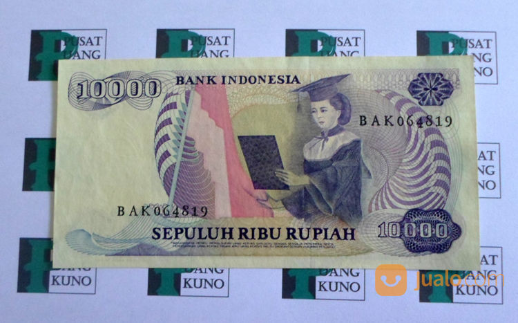 Uang Kuno 10000 Rupiah Tahun 1985 Ra Kartini Di Kota Malang Jawa Timur